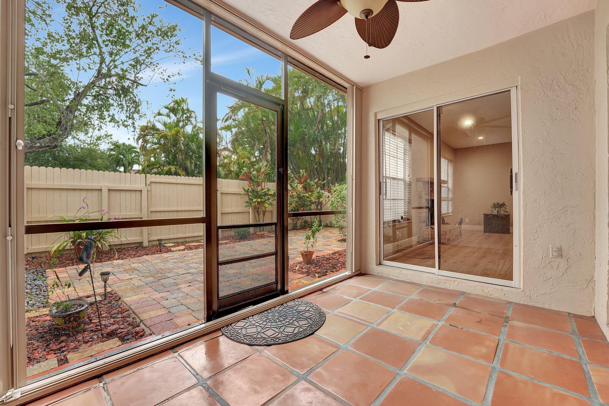 10802 Cypress Glen Drive 10802, Coral Springs Unit: 10802