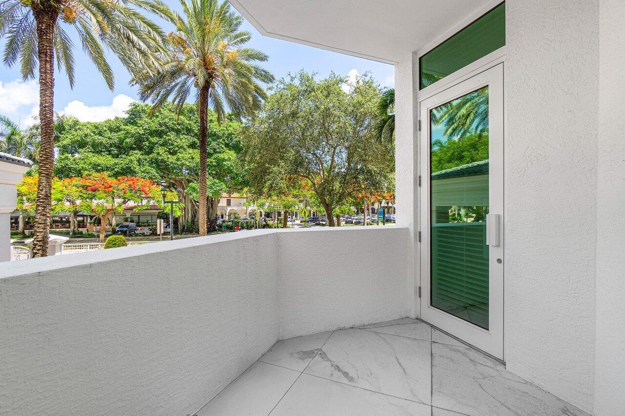 550 SE Mizner Boulevard B111