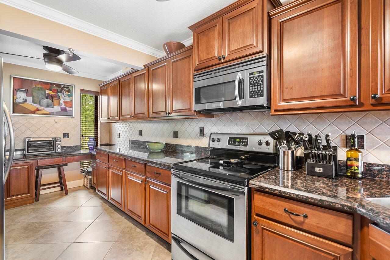 22 Royal Palm Way Unit 402, Boca Raton Unit: Unit 402