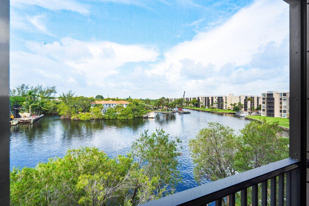 22 Royal Palm Way Unit 402, Boca Raton Unit: Unit 402