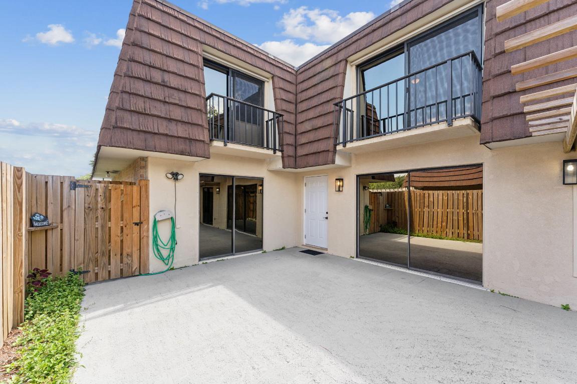 2508 25th Lane, Palm Beach Gardens