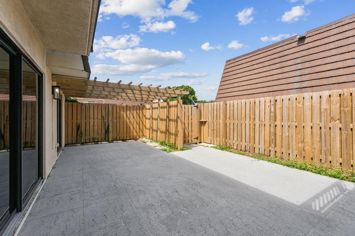 2508 25th Lane, Palm Beach Gardens