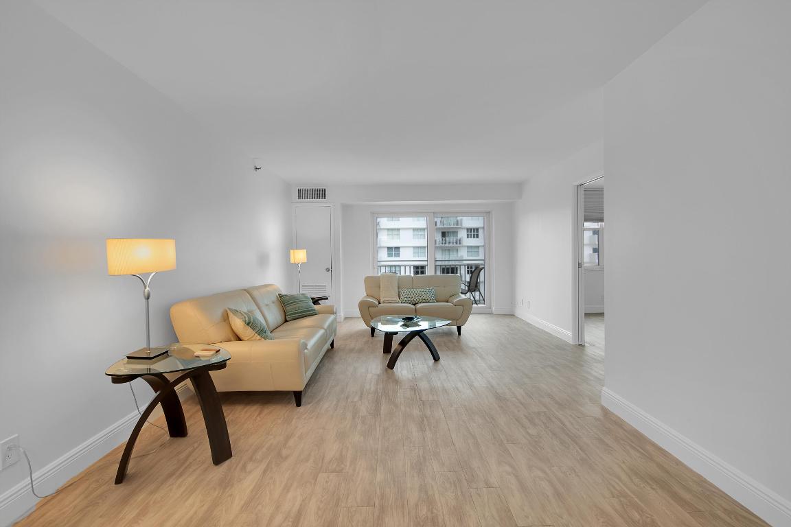 4511 S Ocean Boulevard 404, Highland Beach Unit: 404