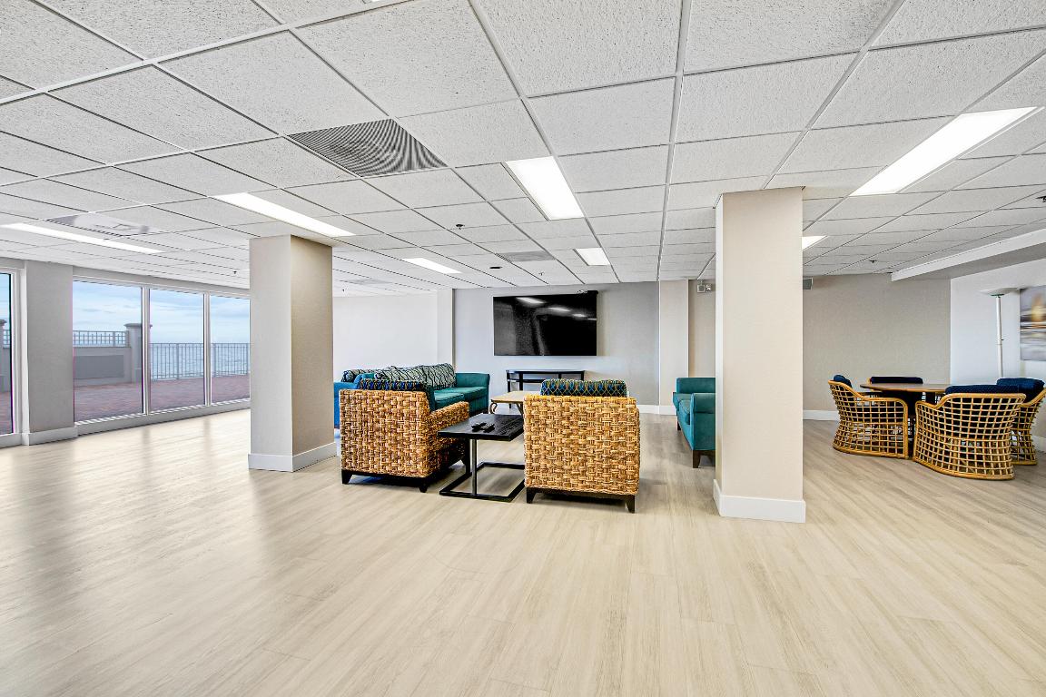 4511 S Ocean Boulevard 404, Highland Beach Unit: 404