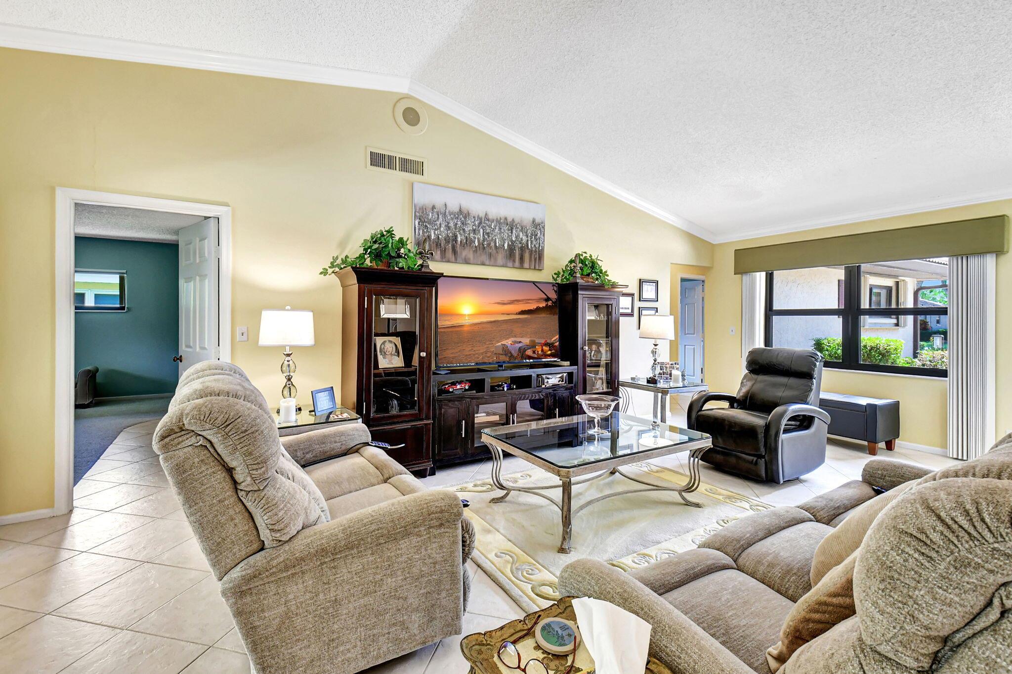 10619 Greentrail Drive S