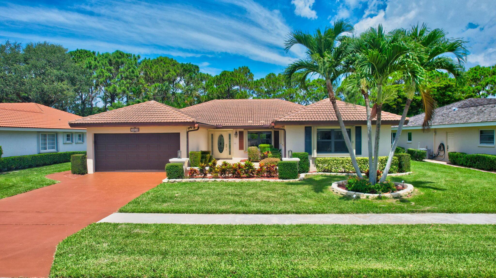 10619 Greentrail Drive S