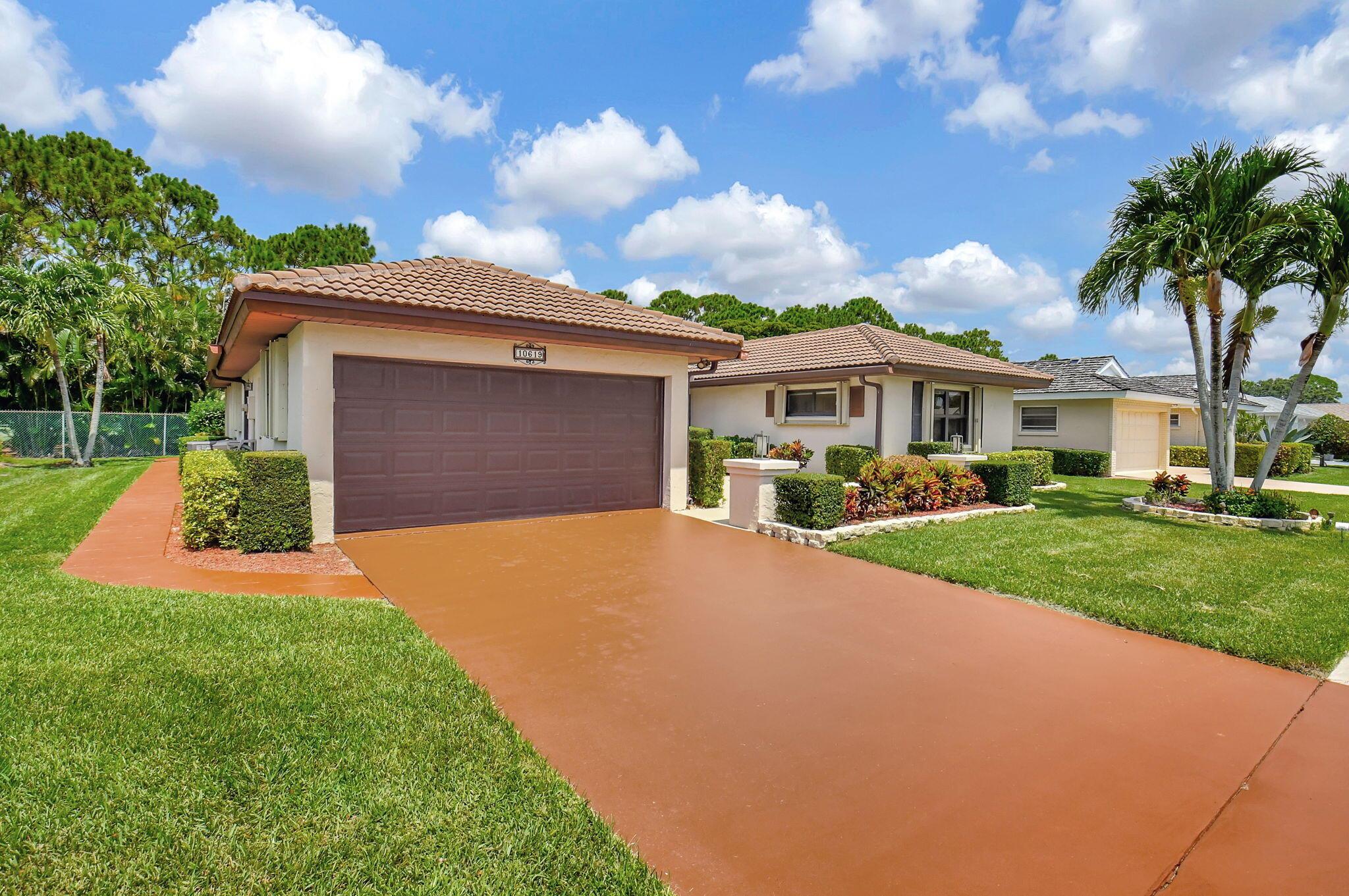 10619 Greentrail Drive S