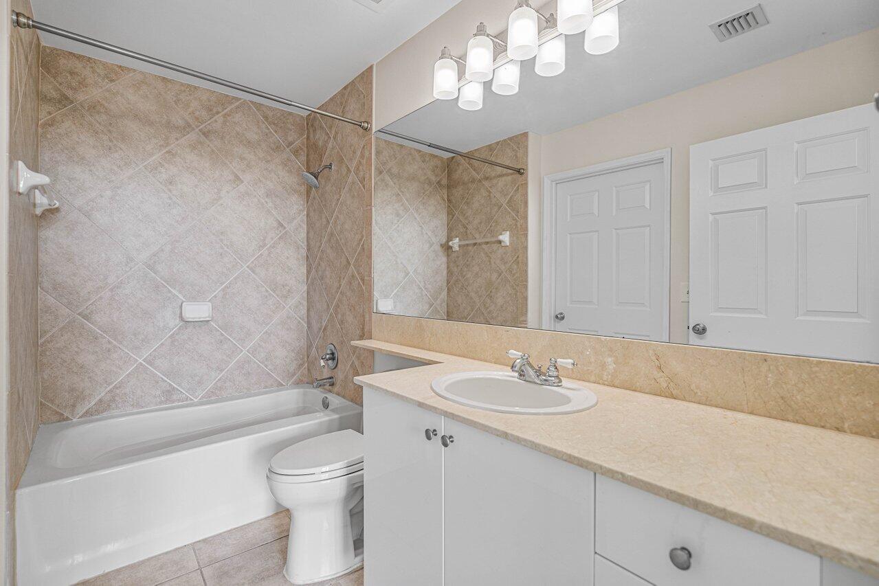 100 NE 6th Street Ph7