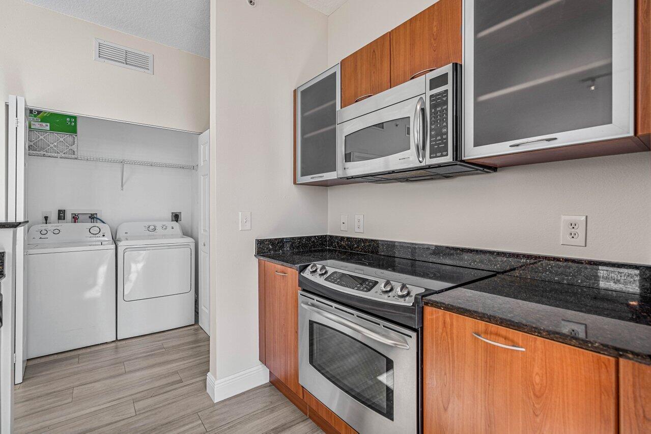 100 NE 6th Street Ph7