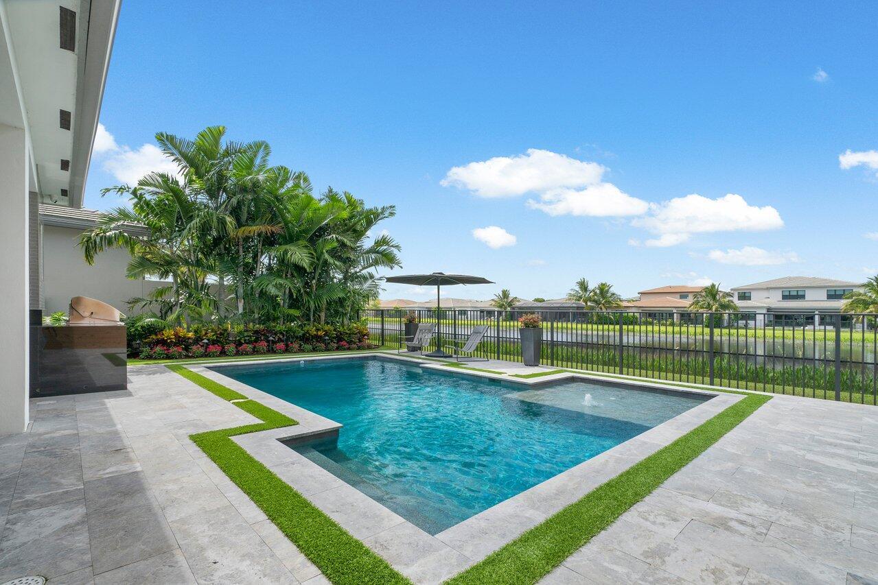 8581 Dearborn River Way