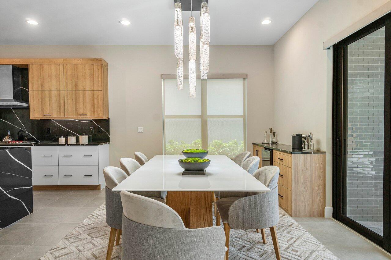 8581 Dearborn River Way