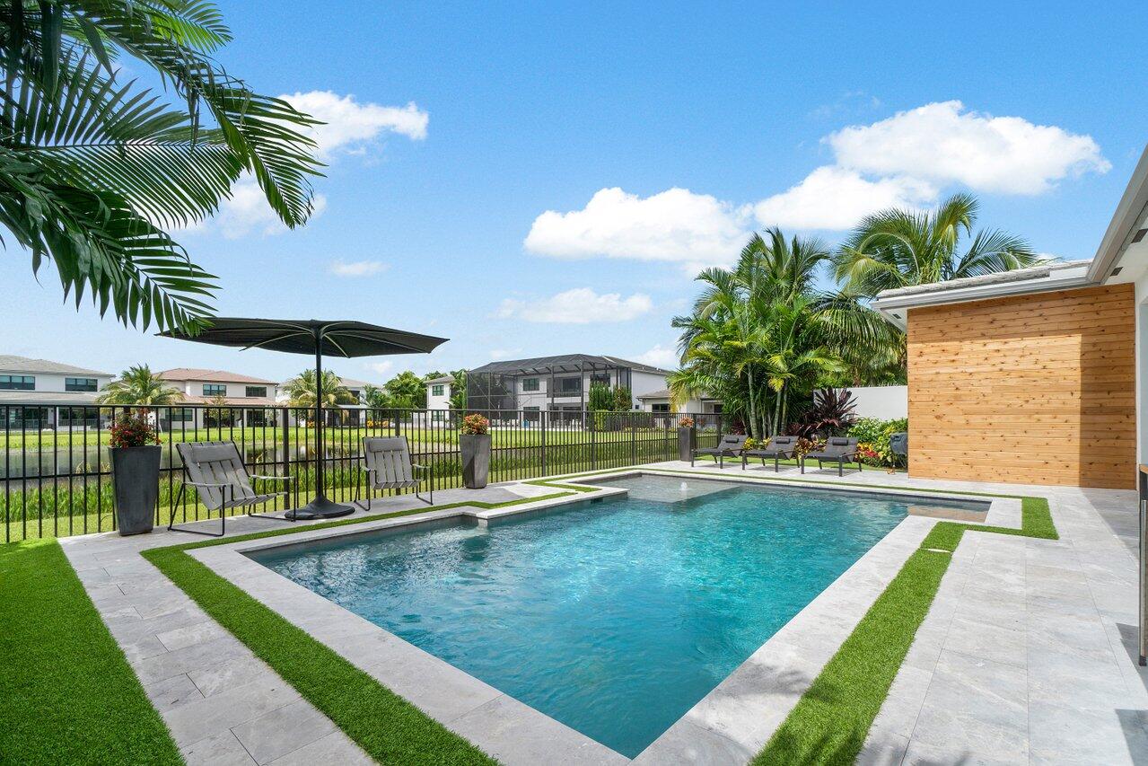 8581 Dearborn River Way