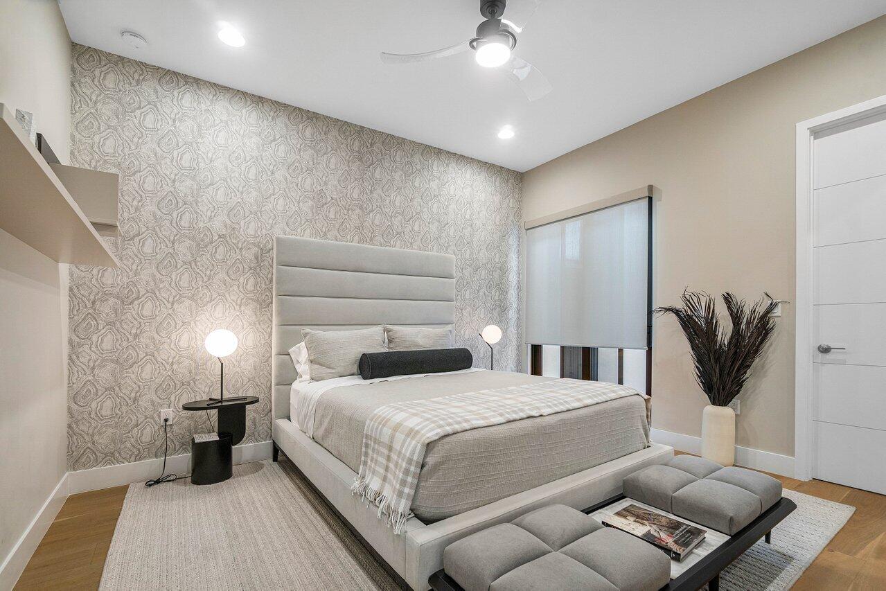 8581 Dearborn River Way