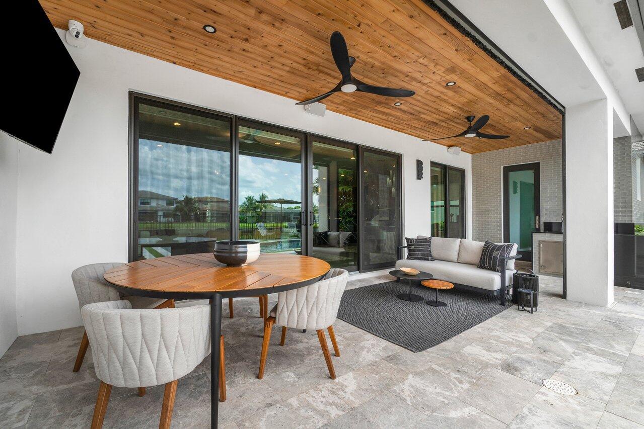 8581 Dearborn River Way