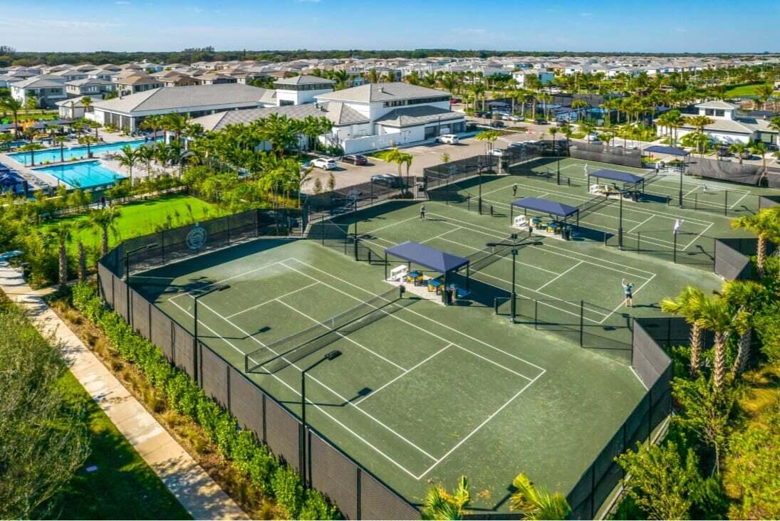 8581 Dearborn River Way