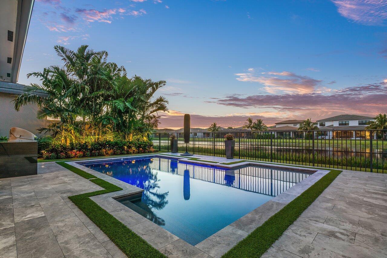 8581 Dearborn River Way