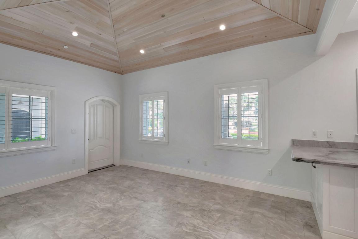 2225 S Ocean Boulevard 1