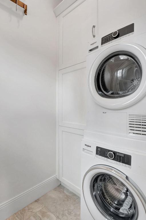 2225 S Ocean Boulevard 1