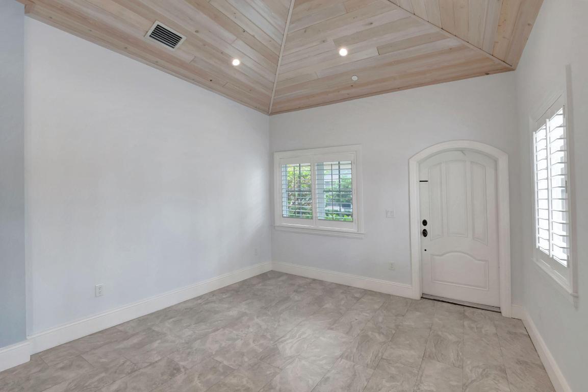 2225 S Ocean Boulevard 1