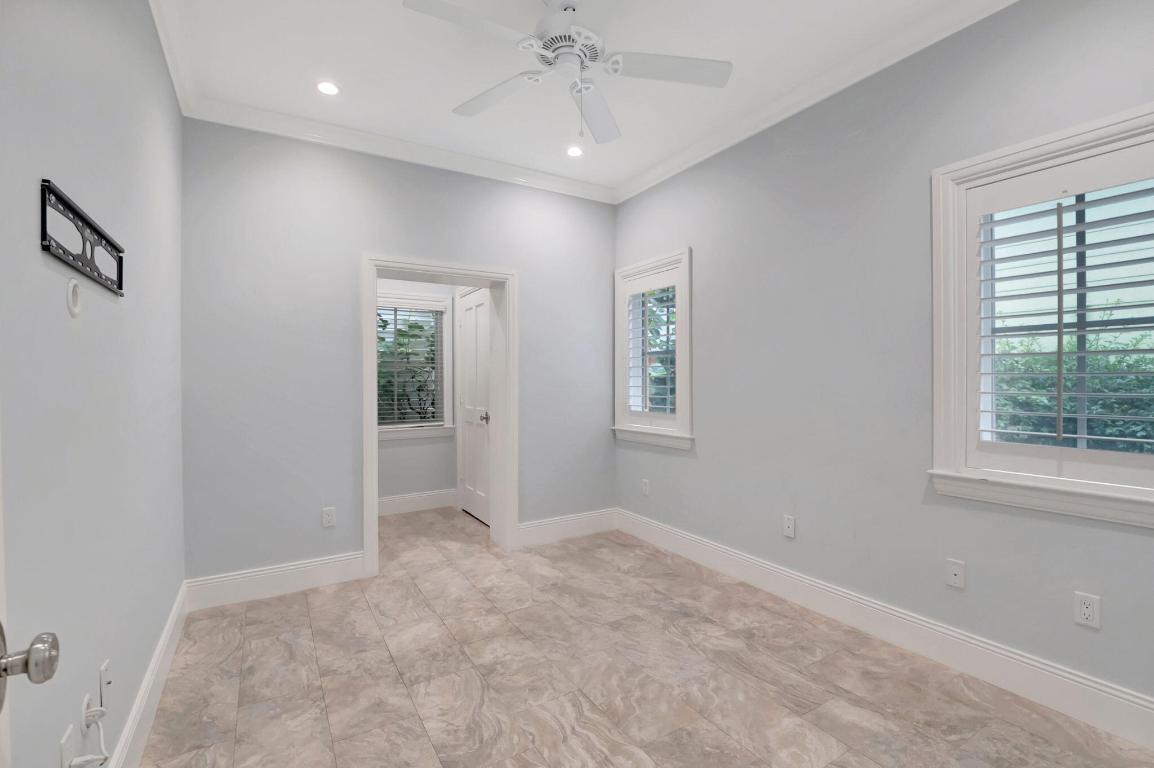 2225 S Ocean Boulevard 1