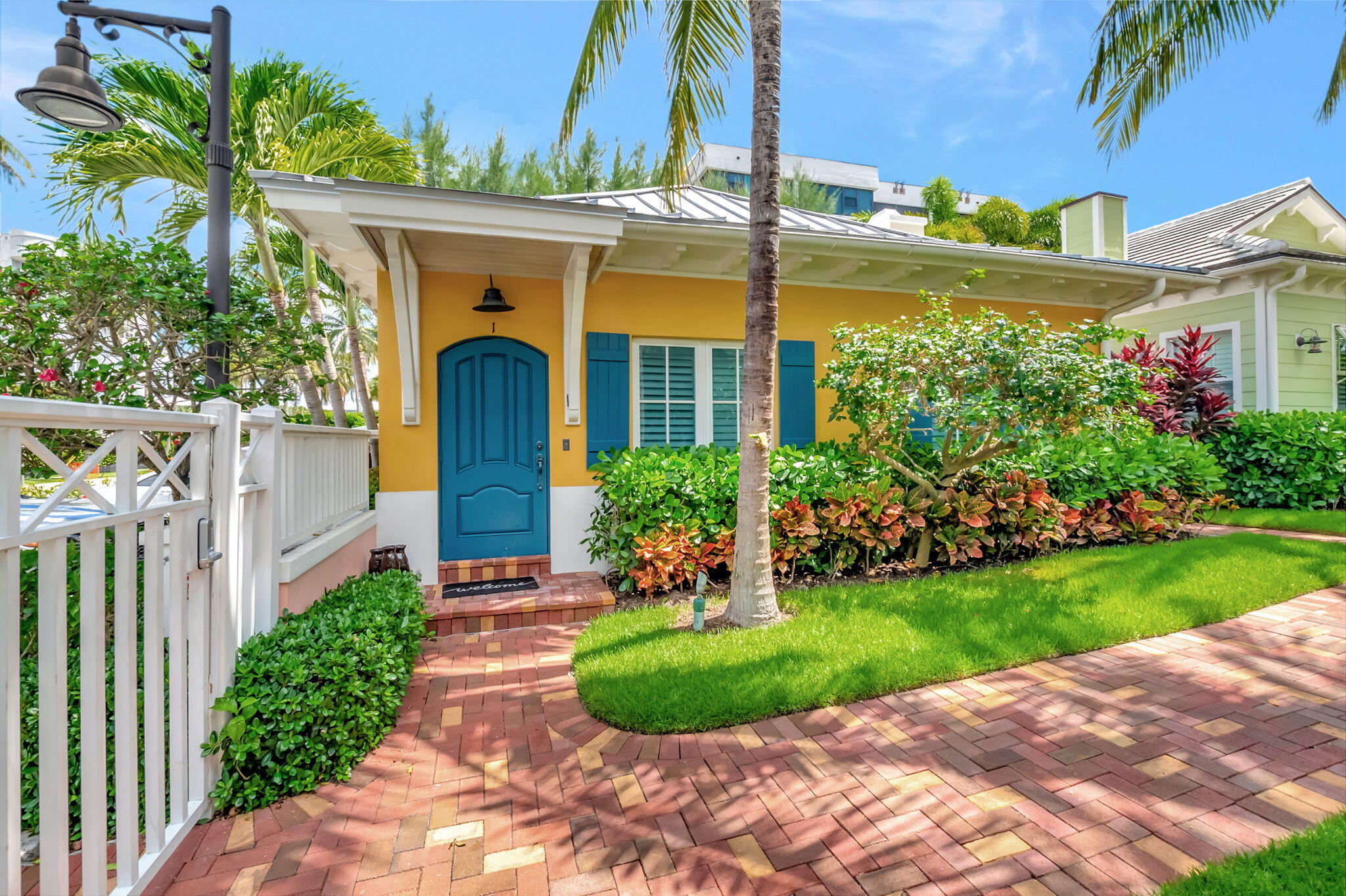 2225 S Ocean Boulevard 1