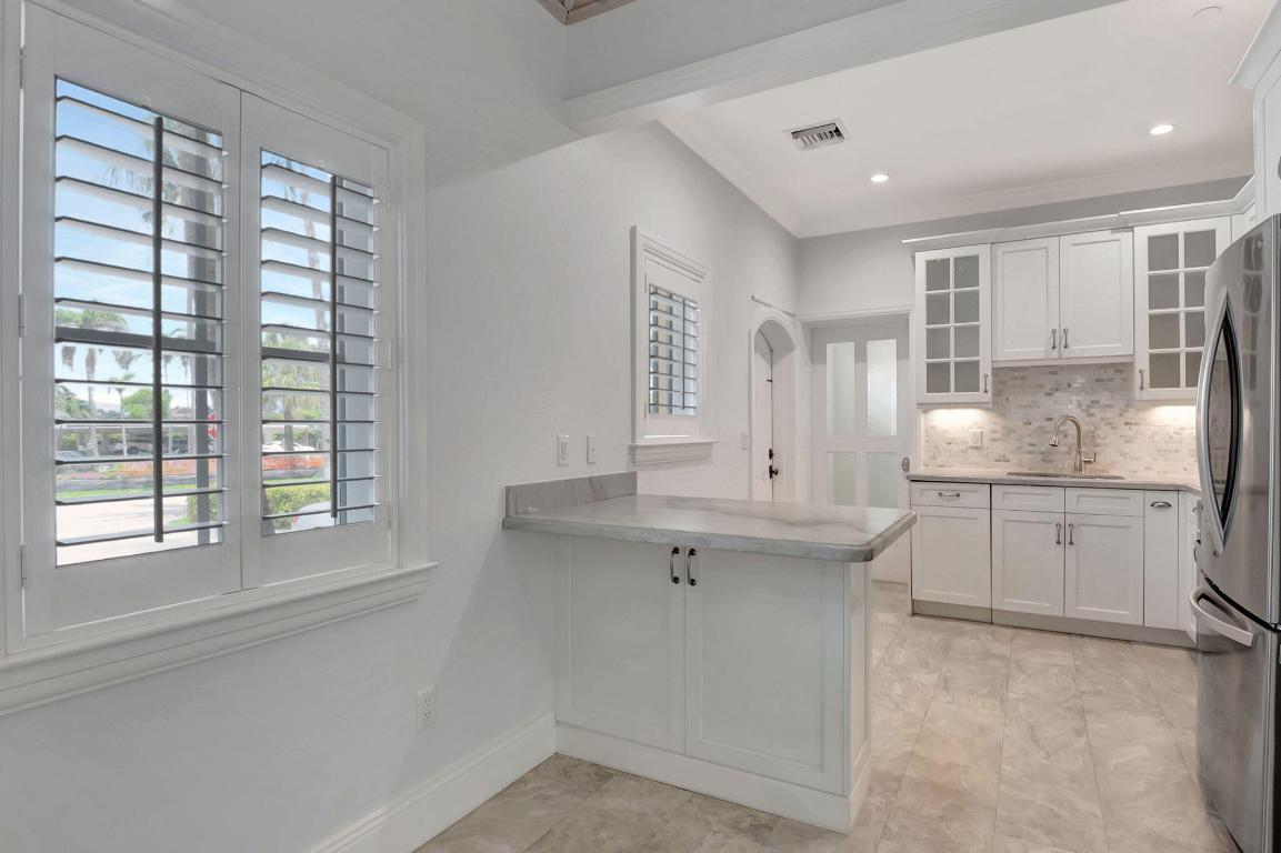 2225 S Ocean Boulevard 1