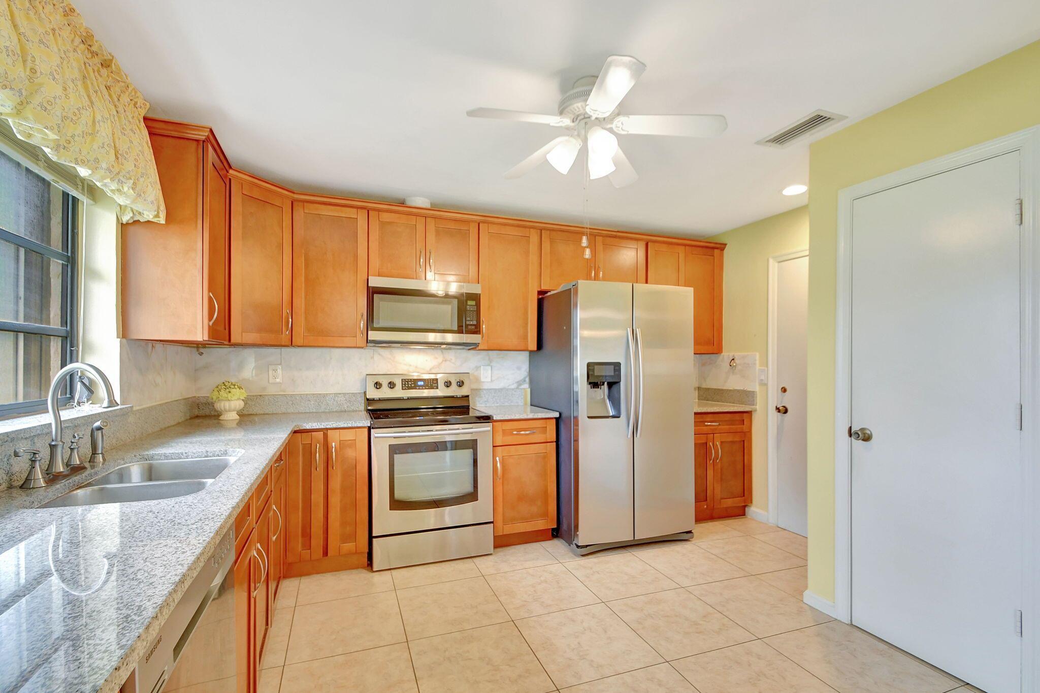 10276 Dovewood Lane A