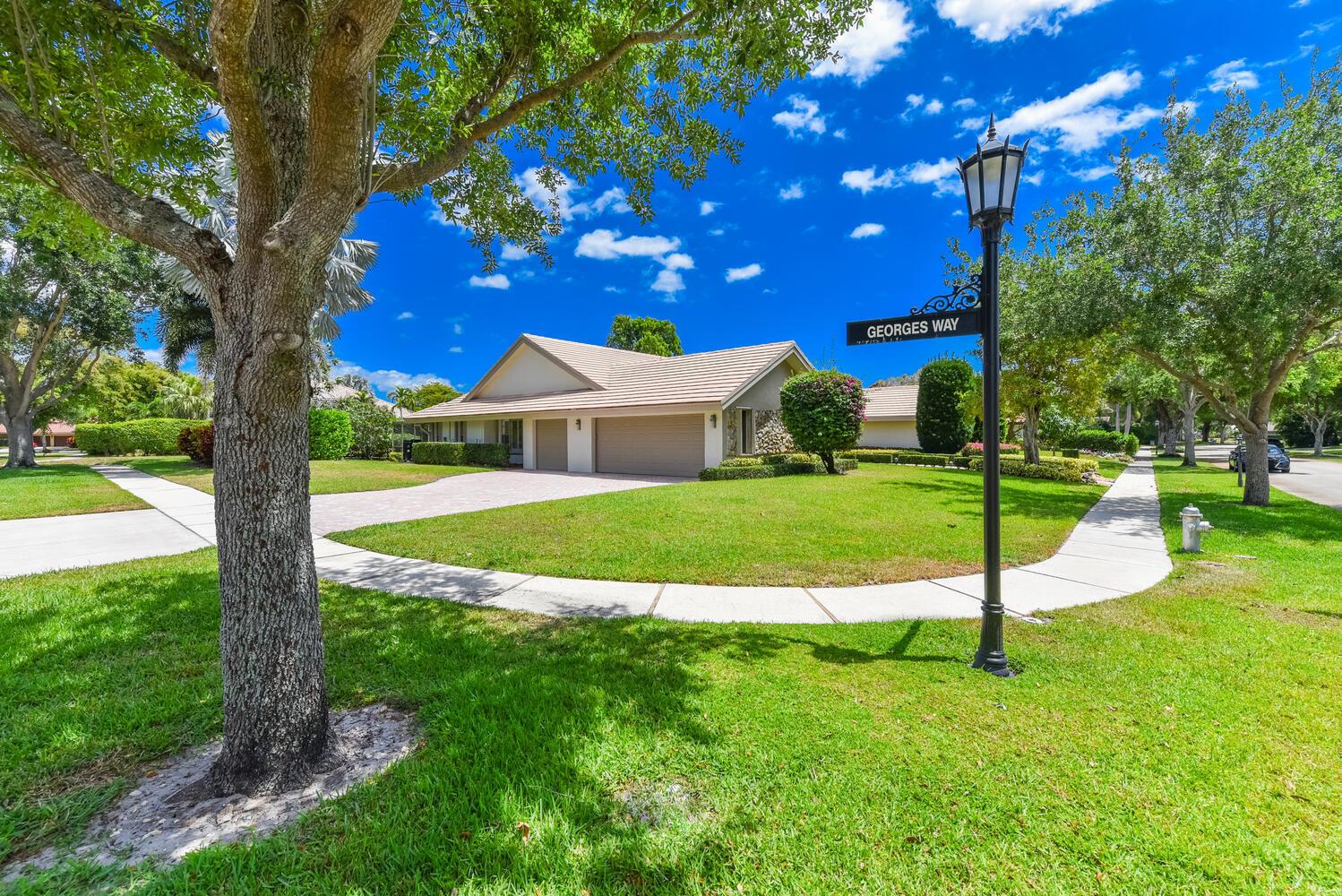 3185 St. James Drive