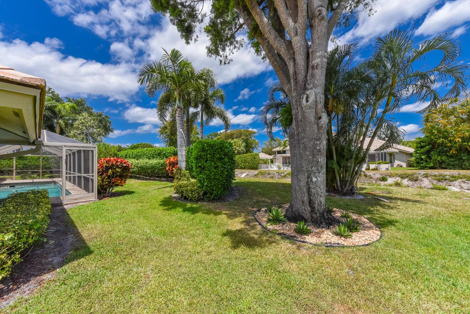 3185 St. James Drive