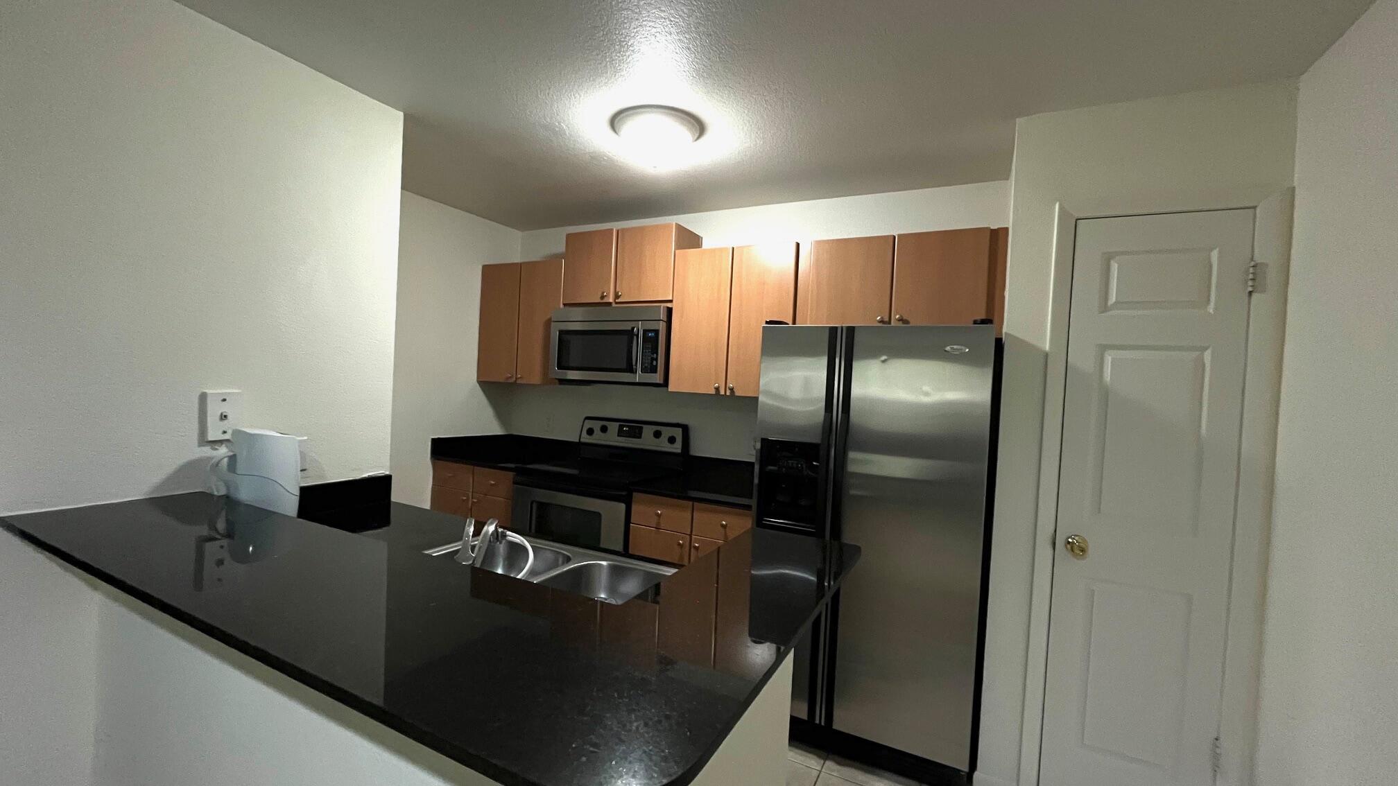 1725 Palm Cove Boulevard 2-102