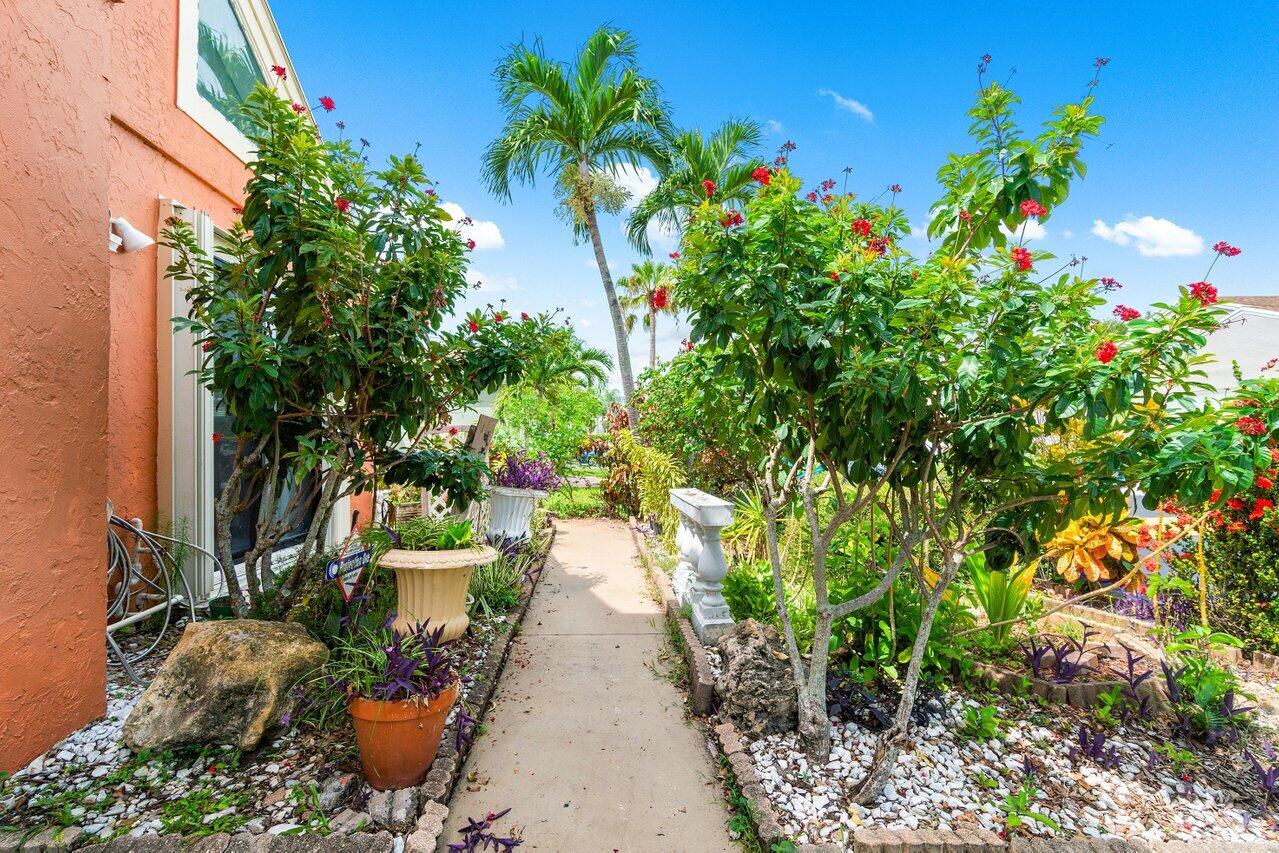 65 Buxton Lane, Boynton Beach