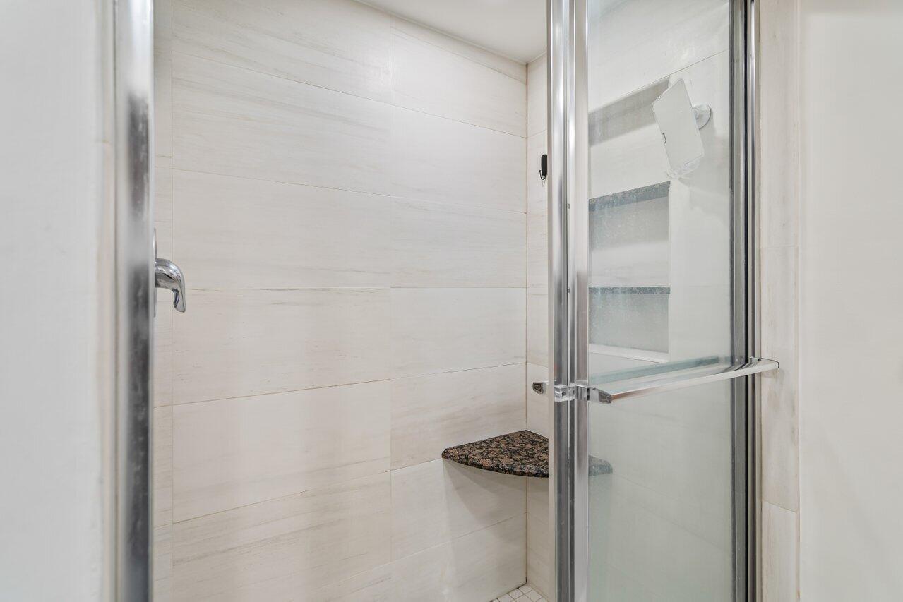 950 Ponce De Leon Road 307