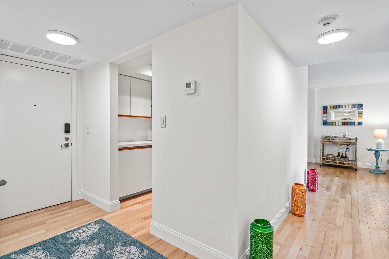 950 Ponce De Leon Road 307