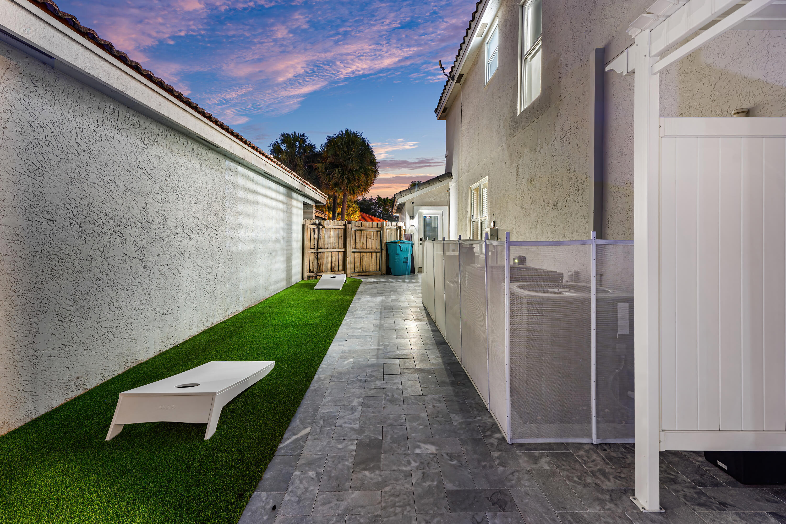 7006 Chesapeake Circle, Boynton Beach