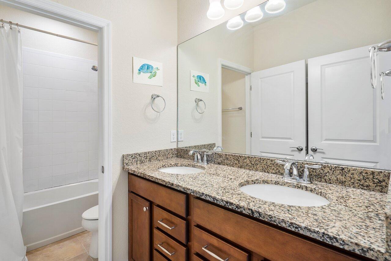 1595 Myrtle Oak Terrace, Hollywood