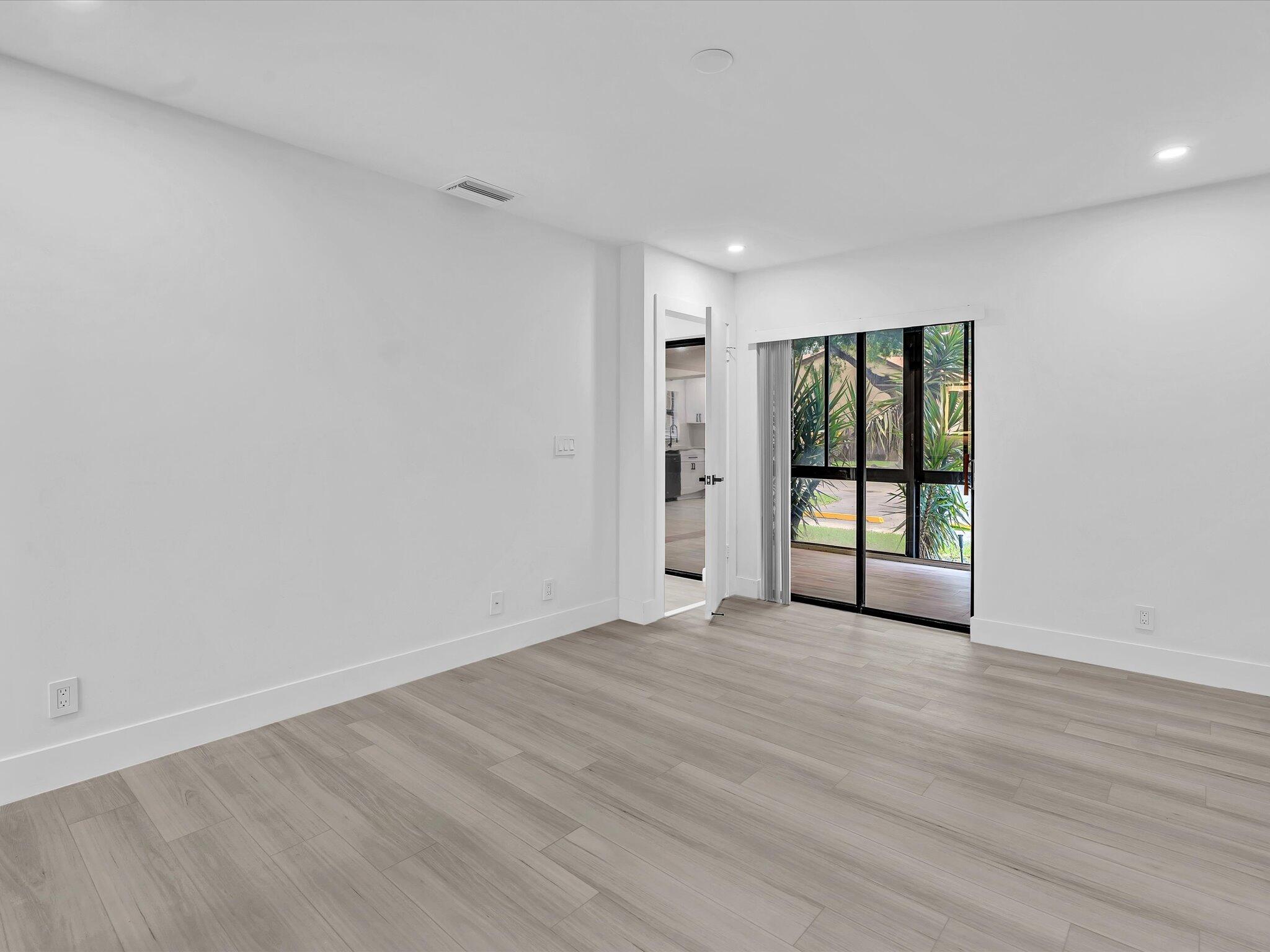 3863 Cocoplum Circle 35108, Coconut Creek Unit: 35108