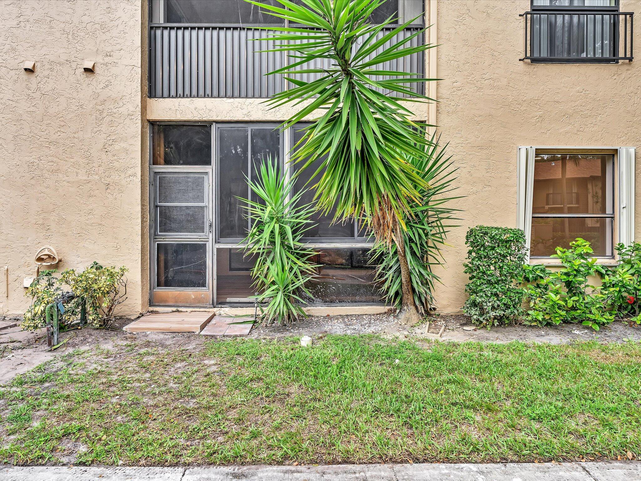 3863 Cocoplum Circle 35108, Coconut Creek Unit: 35108