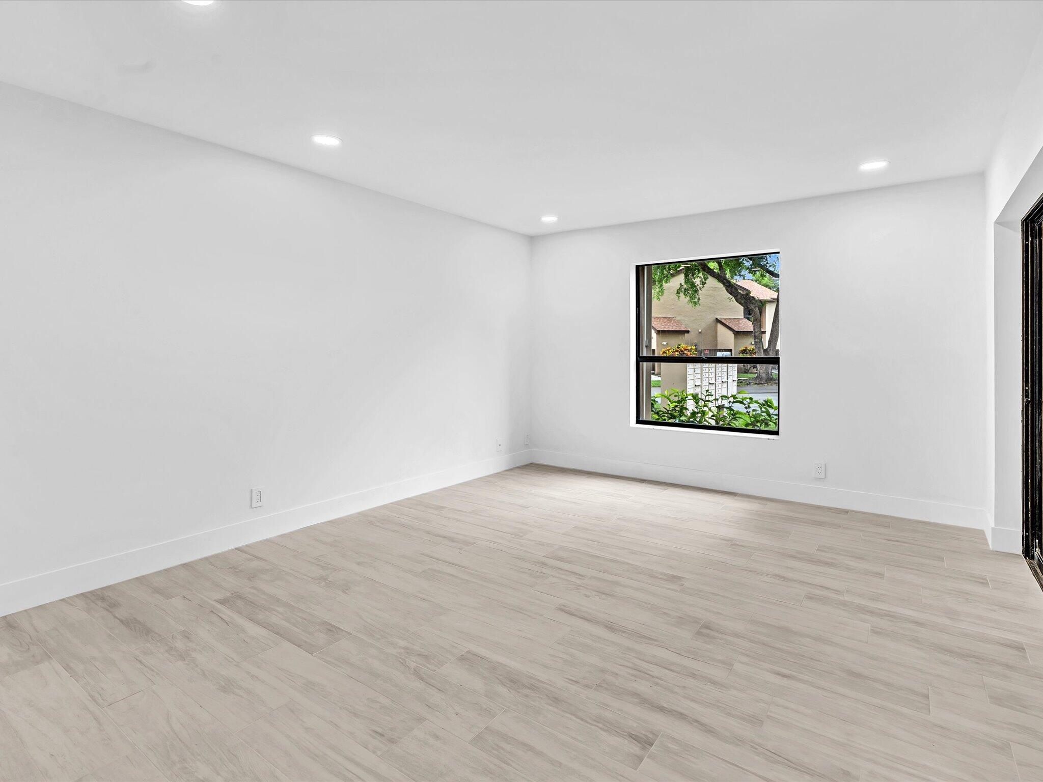 3863 Cocoplum Circle 35108, Coconut Creek Unit: 35108
