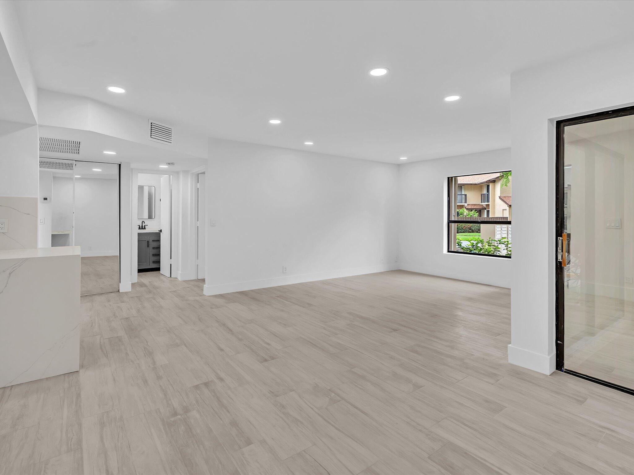 3863 Cocoplum Circle 35108, Coconut Creek Unit: 35108
