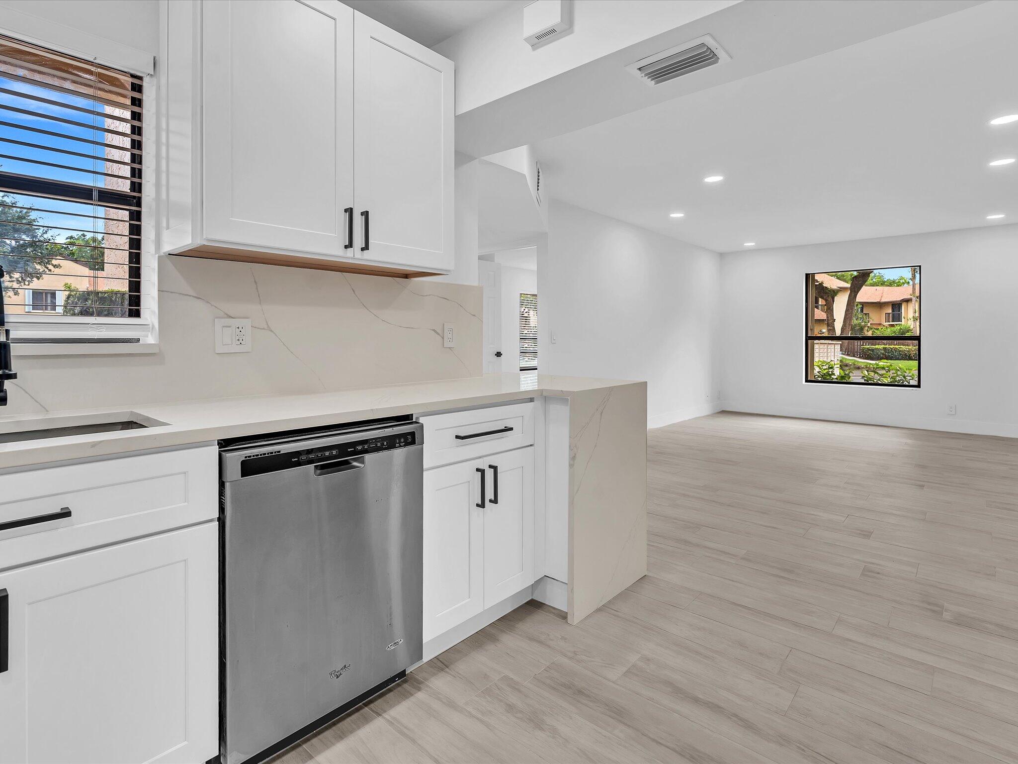 3863 Cocoplum Circle 35108, Coconut Creek Unit: 35108