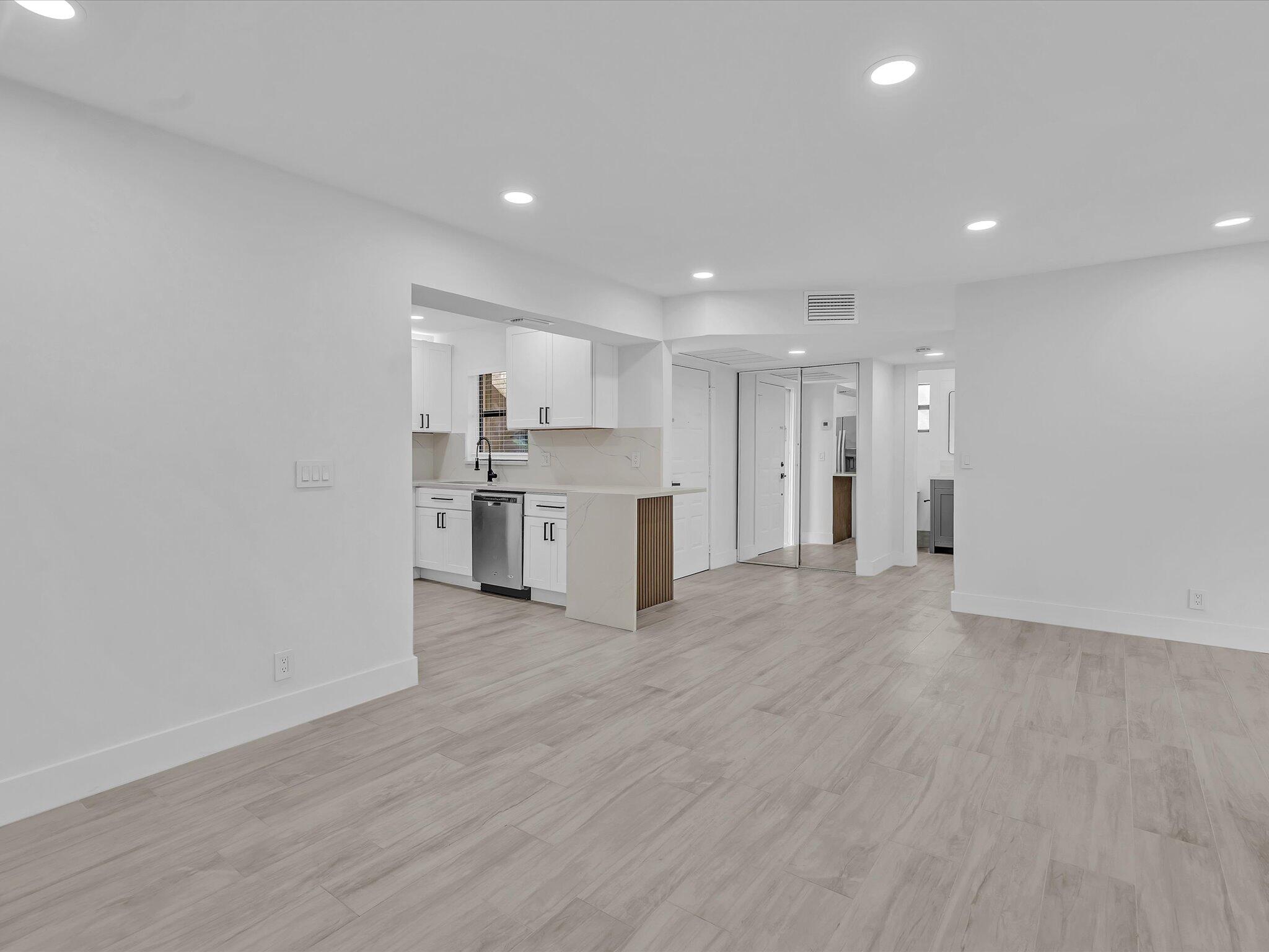 3863 Cocoplum Circle 35108, Coconut Creek Unit: 35108
