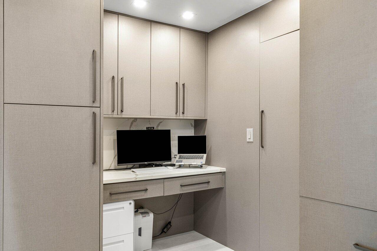 550 SE Mizner Boulevard B709