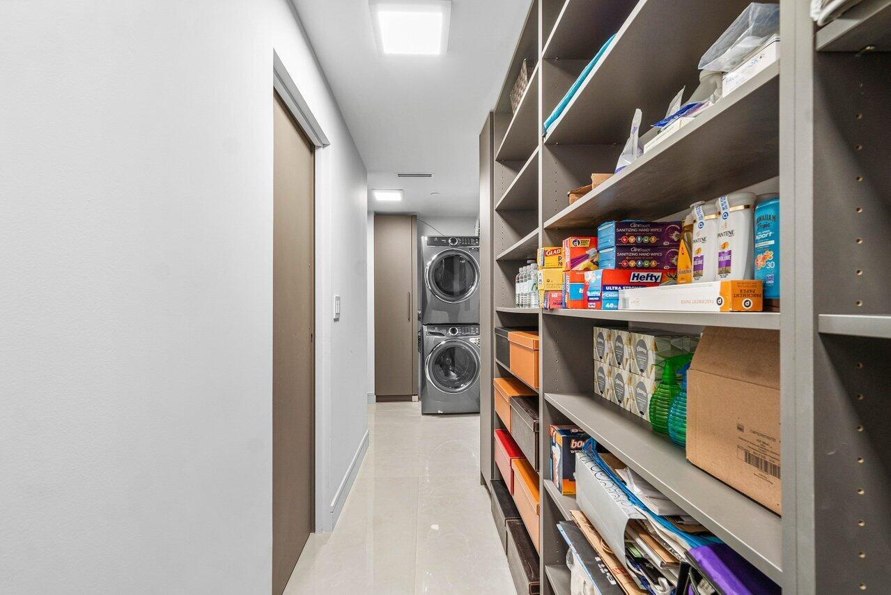 550 SE Mizner Boulevard B709