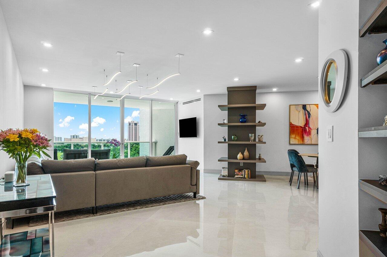 550 SE Mizner Boulevard B709