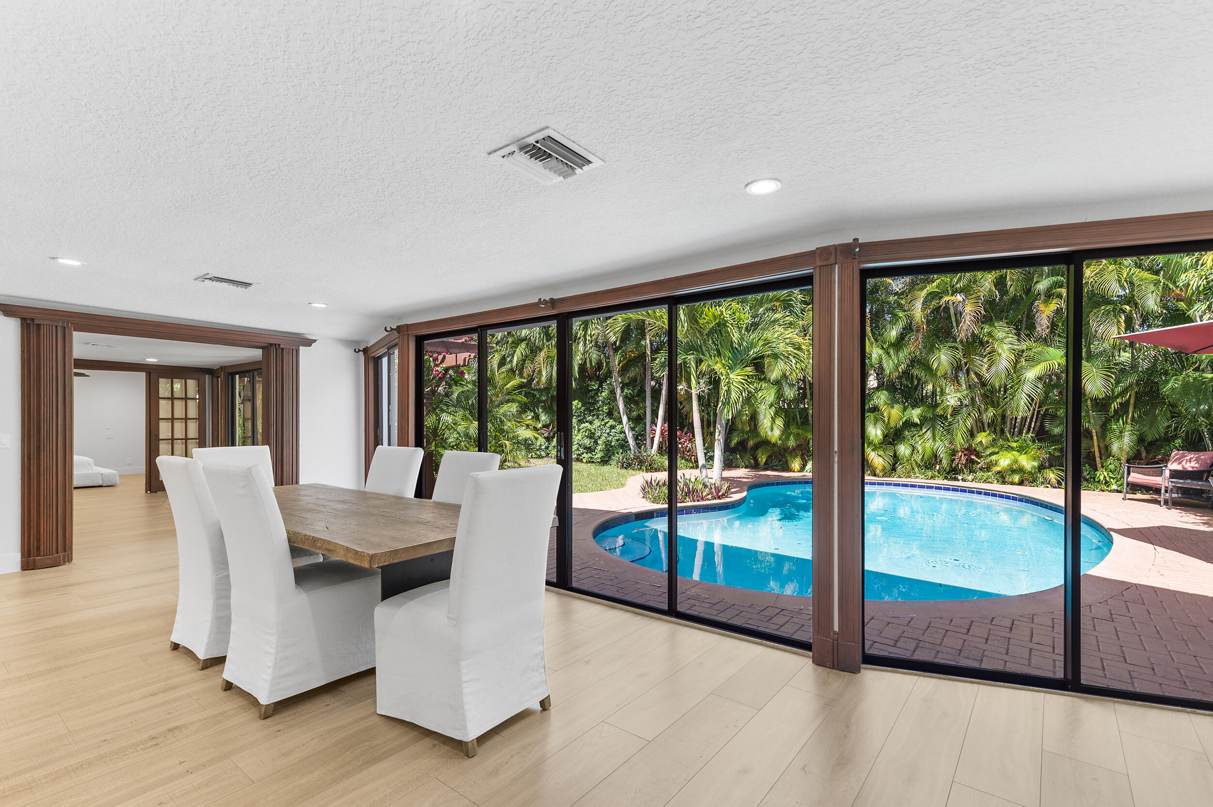 450 NW 14th Avenue