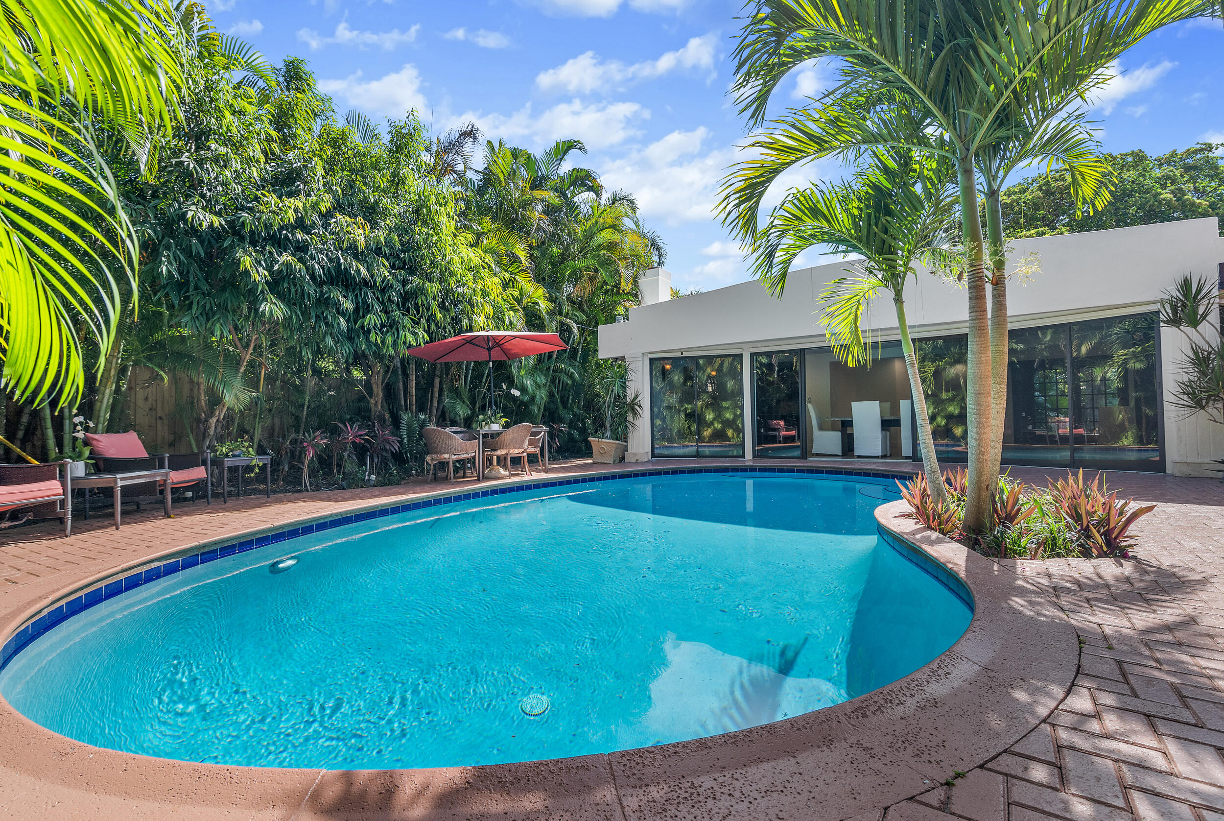 450 NW 14th Avenue