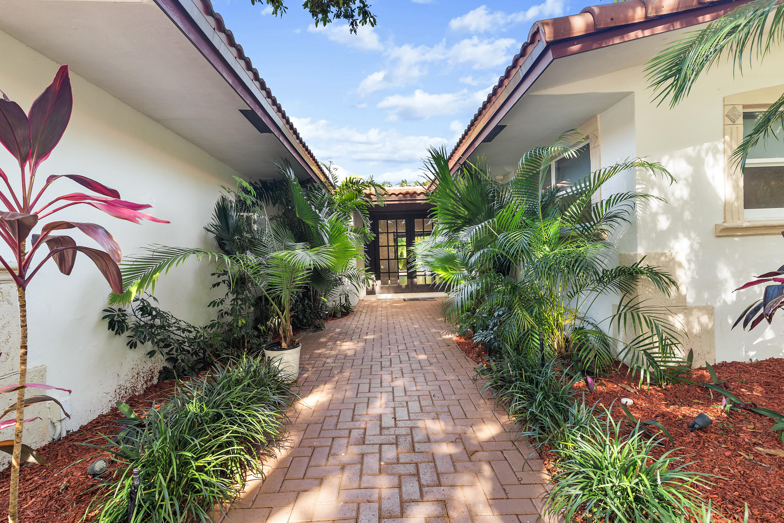 450 NW 14th Avenue