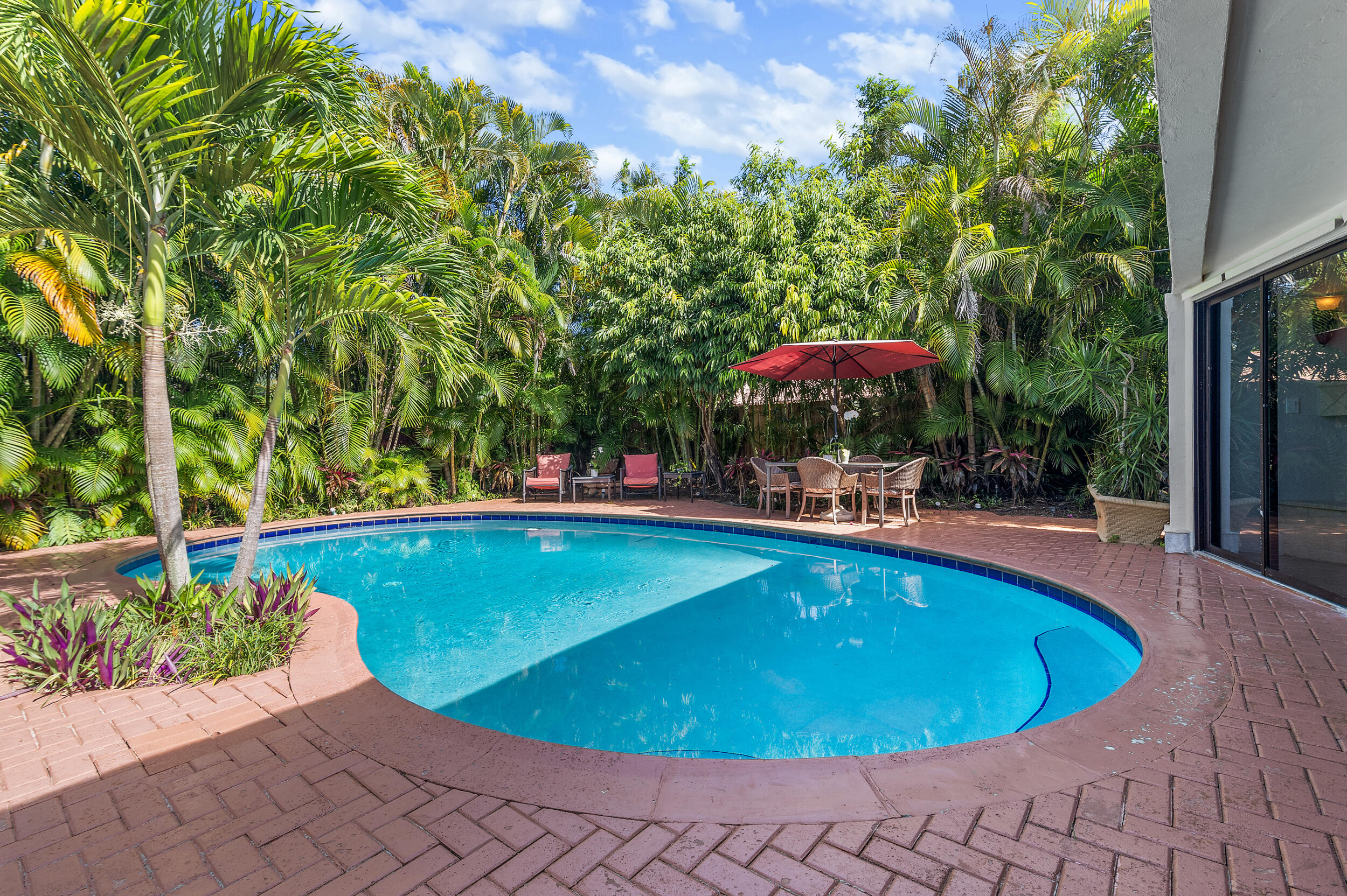 450 NW 14th Avenue