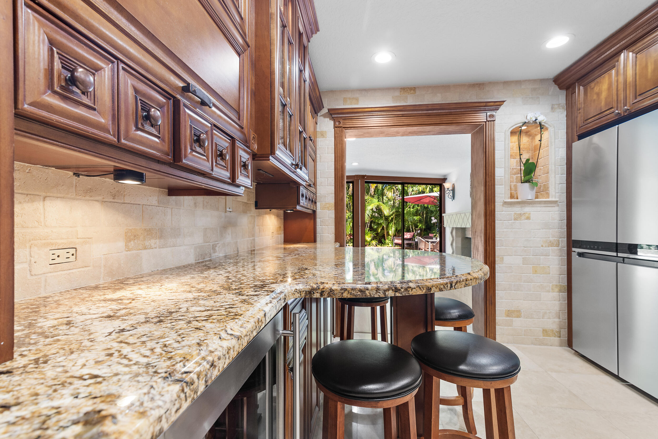 450 NW 14th Avenue