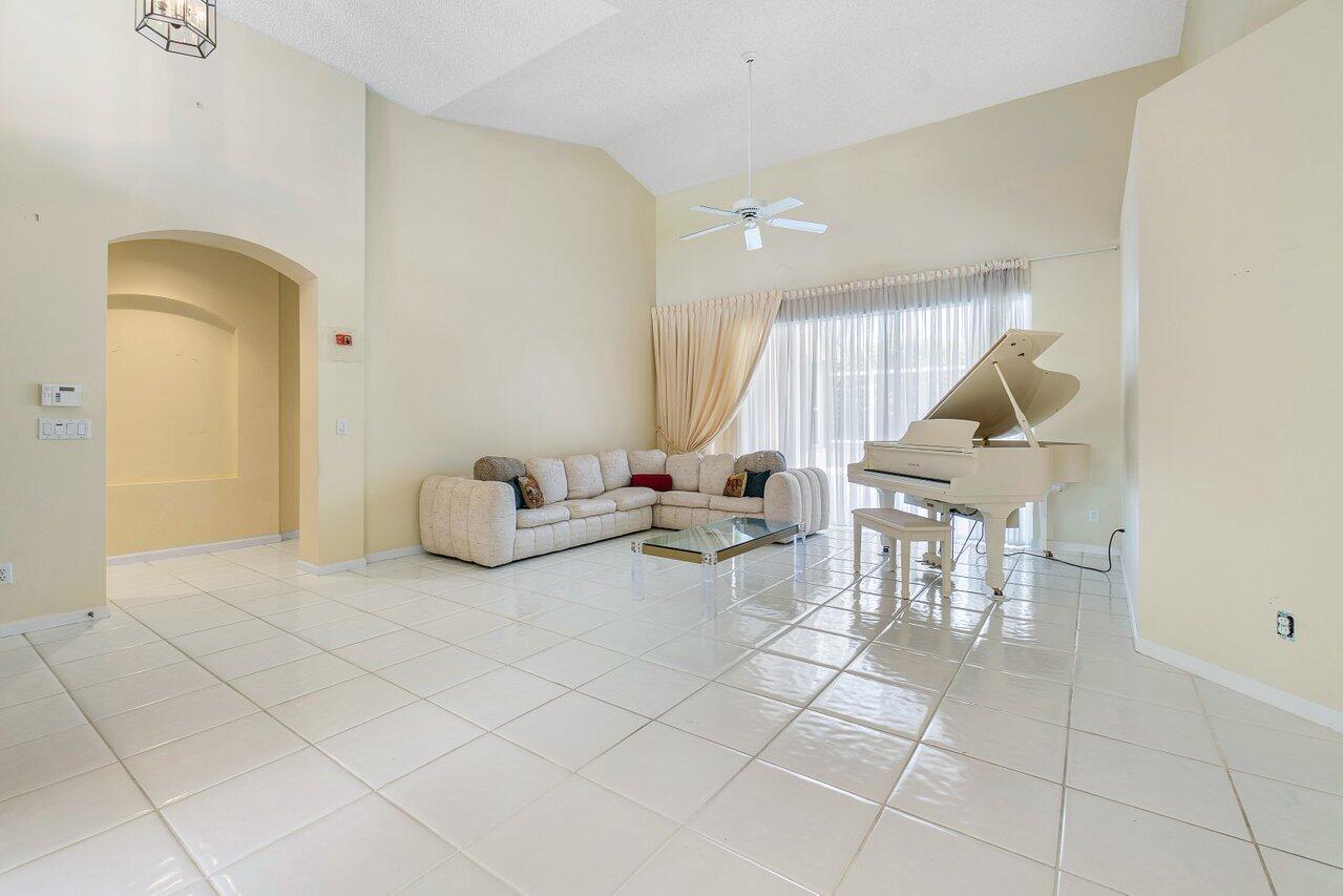 8581 Lawson Circle
